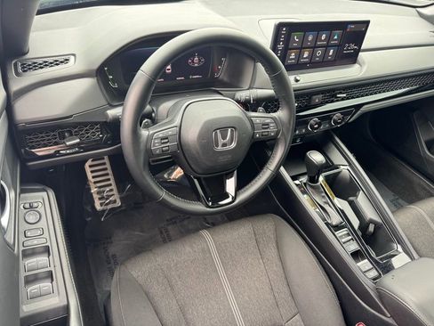 Used 2024 Honda Accord Sport image 23