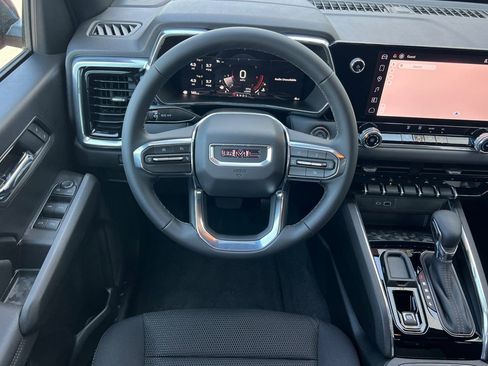 New 2026 GMC Canyon Elevation image 13