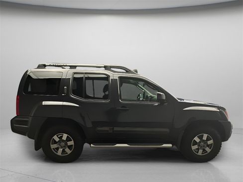 Used 2011 Nissan Xterra PRO-4X image 7