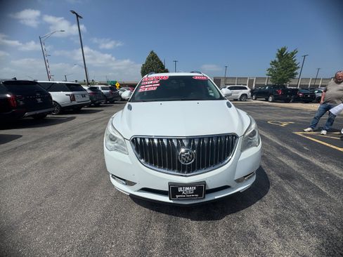 Used 2016 Buick Enclave Leather AWD/4WD image 2