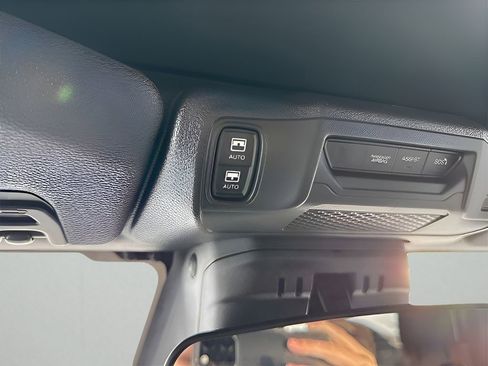 New 2026 Jeep Wrangler Unlimited Rubicon w/ Steel Bumper Group image 39