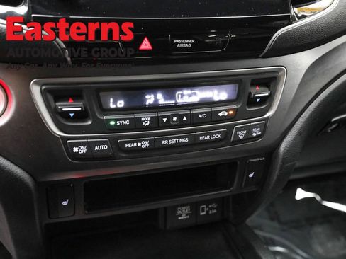 Used 2022 Honda Pilot Sport image 19