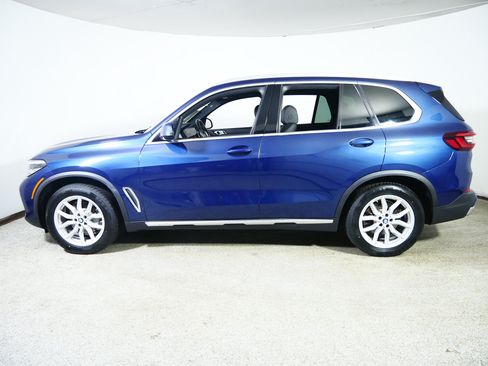 Used 2022 BMW X5 xDrive40i w/ Premium Package AWD/4WD image 4