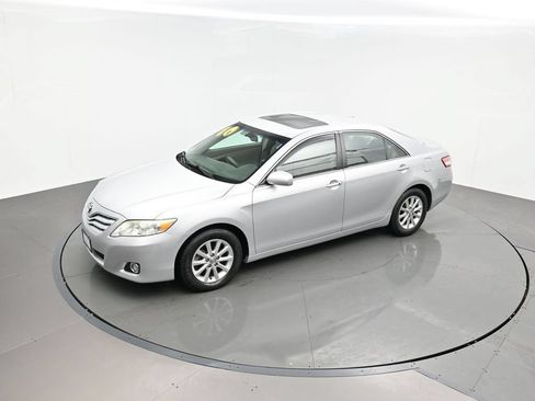 Used 2010 Toyota Camry XLE FWD image 33