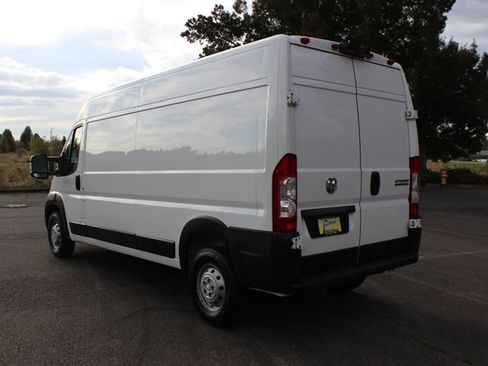Used 2023 RAM ProMaster 2500 FWD image 3