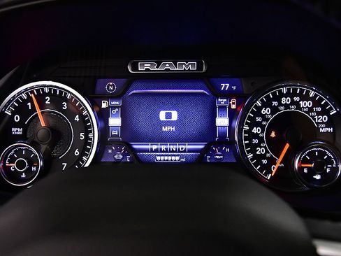 Used 2023 RAM 1500 Big Horn AWD/4WD image 18