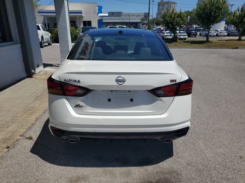 New 2026 Nissan Altima 2.5 SR FWD image 4