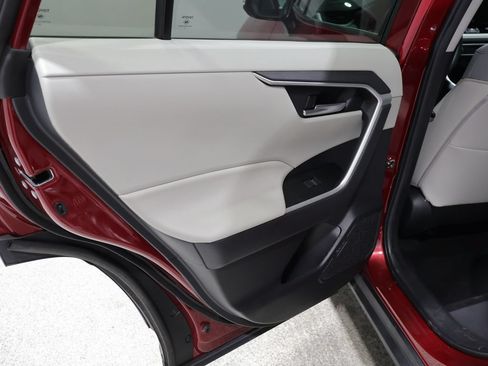 Used 2023 Toyota RAV4 XLE Premium AWD/4WD image 20
