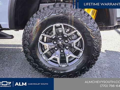 New 2026 Chevrolet Colorado ZR2 w/ Technology Package AWD/4WD image 14