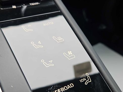 New 2026 Porsche Macan S image 20