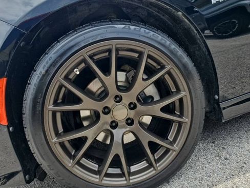 Used 2022 Dodge Charger R/T w/ Plus Group RWD image 9