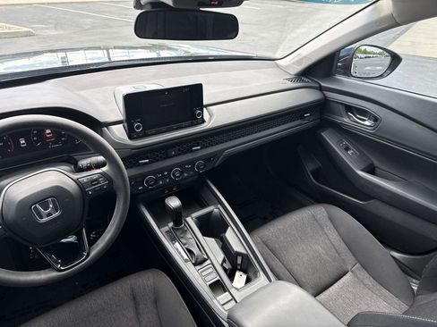 Used 2023 Honda Accord EX image 23