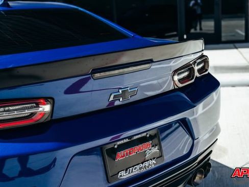 Used 2019 Chevrolet Camaro SS RWD image 34