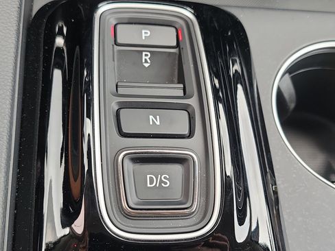 Certified 2025 Honda Pilot Elite image 30