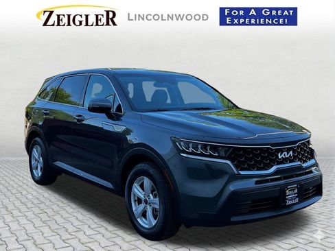 Used 2022 Kia Sorento LX FWD image 1