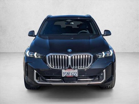 Used 2025 BMW X5 xDrive50e w/ Parking Assistance Package image 2