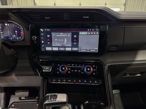 Used 2022 GMC Sierra 1500 AT4X AWD/4WD image 17