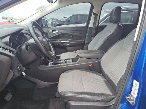 Used 2019 Ford Escape SE image 5