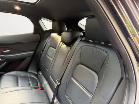 Used 2020 Jaguar E-PACE SE image 11