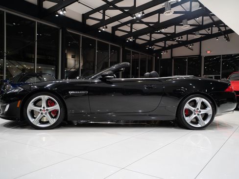 Used 2015 Jaguar XKR R RWD image 38