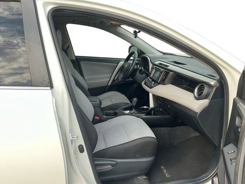 Used 2018 Toyota RAV4 XLE image 22