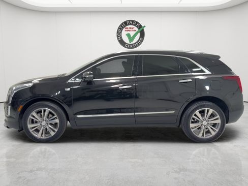Used 2022 Cadillac XT5 Premium Luxury w/ Technology Package FWD image 8