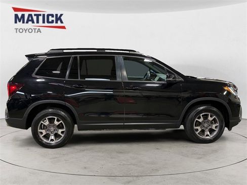 Used 2022 Honda Passport TrailSport image 8