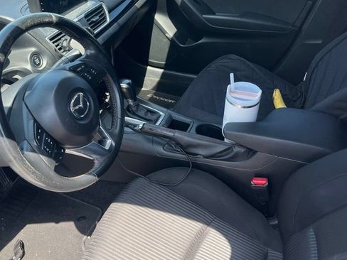 Used 2014 MAZDA MAZDA3 i Touring FWD image 10