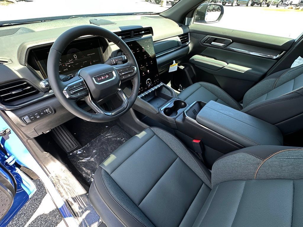 New 2026 GMC Terrain AT4 w/ LPO, Floor Liner Package AWD/4WD image 18