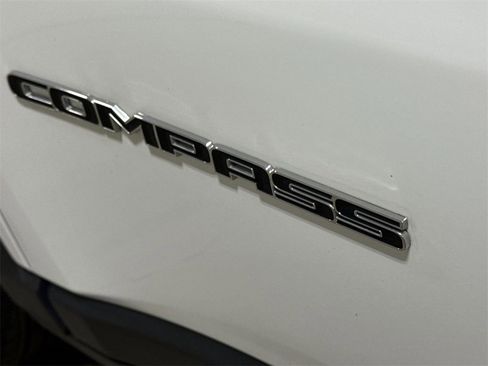 Used 2022 Jeep Compass Limited image 26