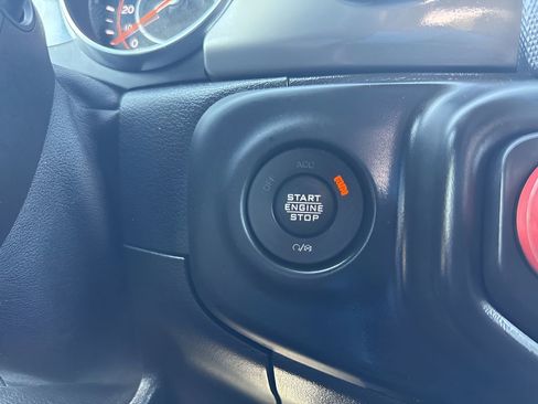 Used 2021 Jeep Gladiator Sport AWD/4WD image 21