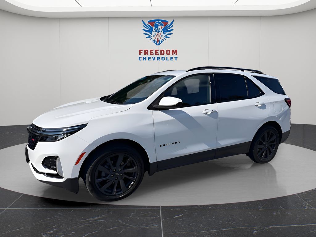 Used 2022 Chevrolet Equinox RS AWD/4WD image 2