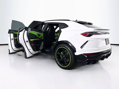 Used 2019 Lamborghini Urus AWD/4WD image 40