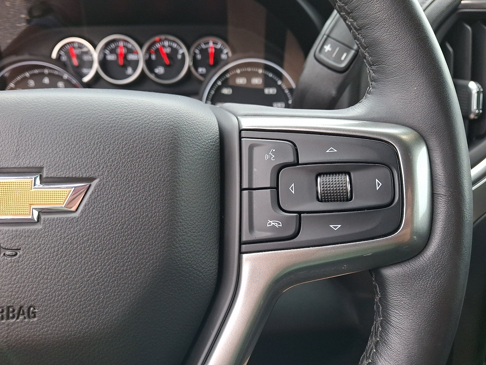 Used 2020 Chevrolet Silverado 1500 LT w/ All-Star Edition AWD/4WD image 21