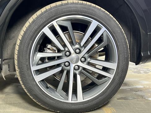 Used 2020 Audi Q5 e Premium Plus w/ Premium Plus Package image 42