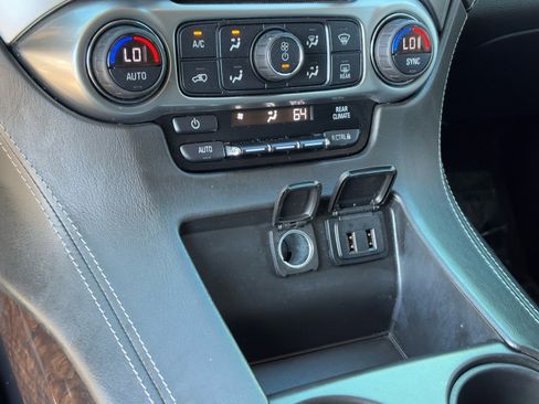 Used 2020 Chevrolet Tahoe LS w/ Enhanced Driver Alert Package image 27