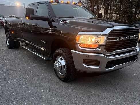 Used 2019 RAM 3500 Big Horn image 3