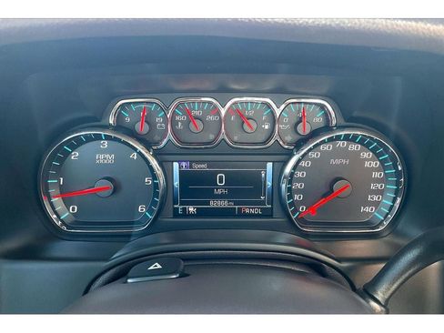 Used 2018 GMC Yukon SLT w/ Open Road Package AWD/4WD image 22