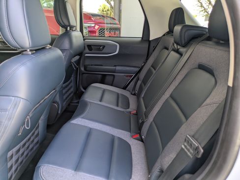 Used 2023 Ford Bronco Sport Outer Banks w/ Tech Package AWD/4WD image 14
