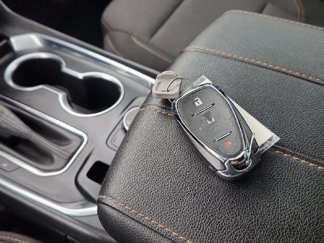 Used 2020 Chevrolet Traverse LS FWD image 46