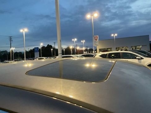 Used 2017 Honda CR-V EX-L image 3