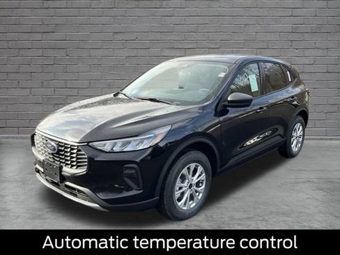 New 2026 Ford Escape Active w/ Cold Weather Package AWD/4WD image 3