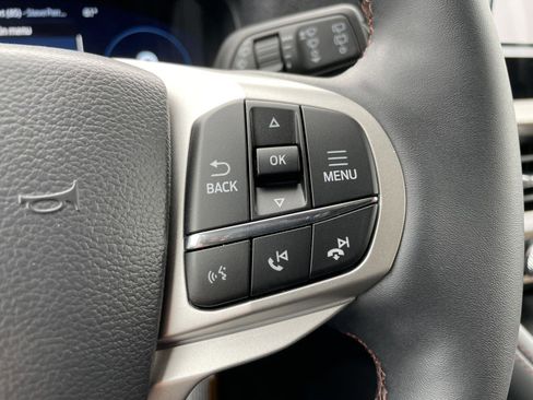 New 2026 Ford Explorer Active RWD image 16