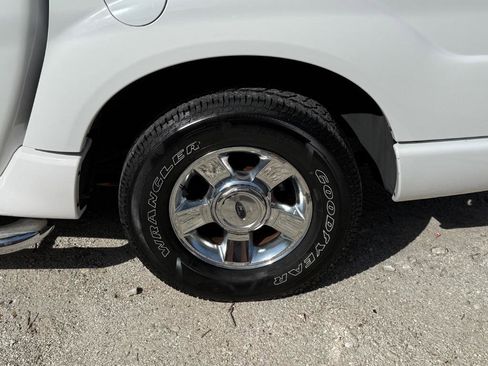 Used 2005 Ford Explorer Sport Trac XLT RWD image 7