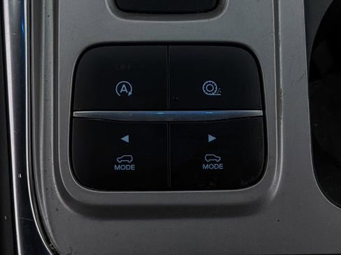 Used 2022 Ford Explorer Limited image 26