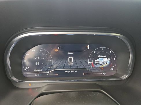 Used 2024 GMC Yukon XL SLT AWD/4WD image 22