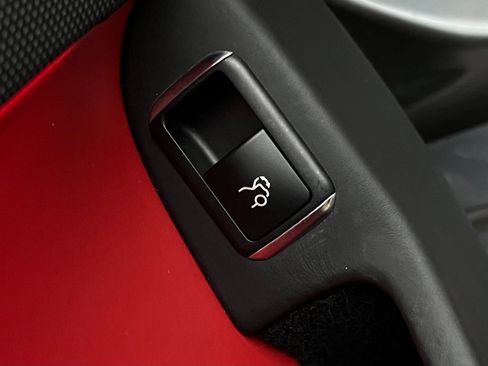 Used 2019 Mercedes-Benz SL 550 image 48