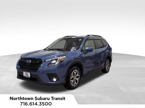 Certified 2024 Subaru Forester Premium AWD/4WD image 1