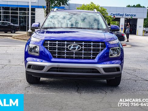 Used 2024 Hyundai Venue SEL FWD image 11