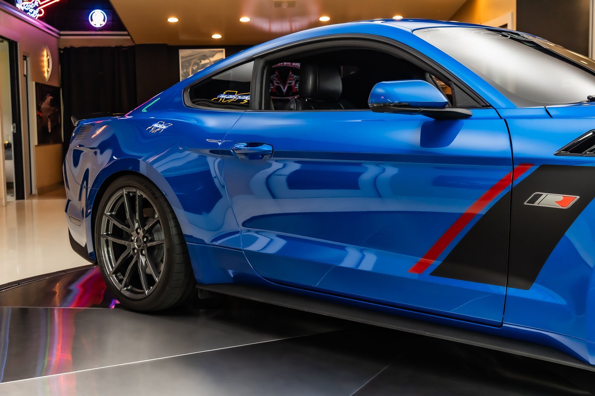 Used 2021 Ford Mustang GT Premium w/ GT Performance Package RWD image 22